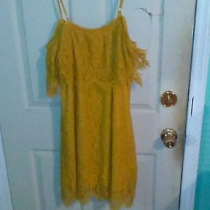 11/13 can fit 14, yellow cold shoulder dres